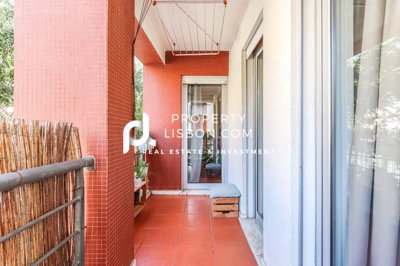 4d197839-6f08-49f5-8749-8ed7206c133a