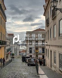 96aabe85-33b3-49d9-b67a-b60cad97d780-433x540