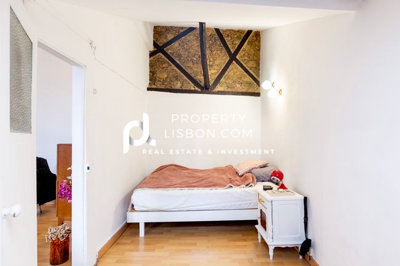 8ee61fc2-3b39-422a-bc5d-5e944b9845ea