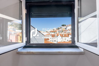 0ce092bb-2d12-48d0-bbc7-bd79c0b46f42