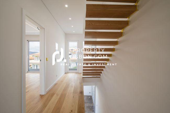 Image No.11-3 Bed Apartment for sale