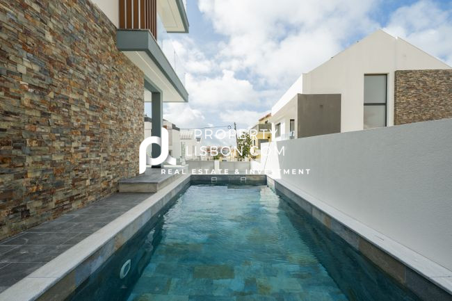 Image No.8-3 Bed Apartment for sale