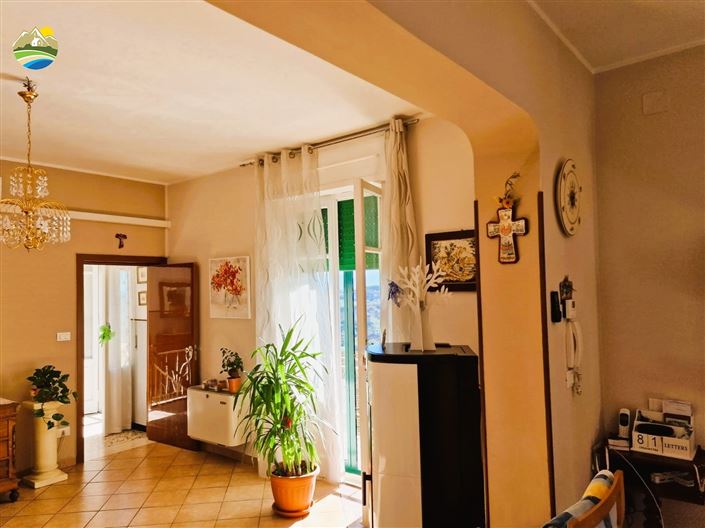 Image No.9-4 Bed Country House for sale