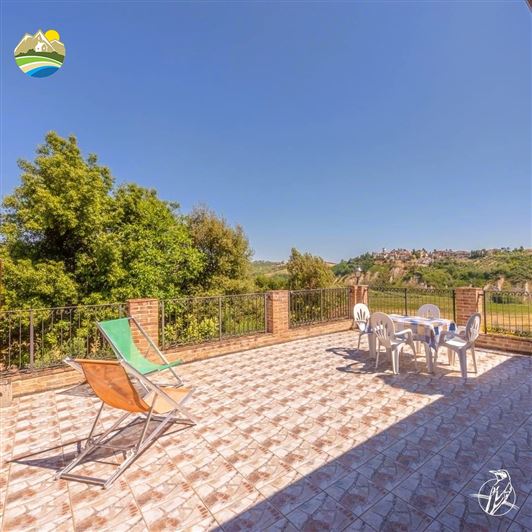 Image No.14-10 Bed Country House for sale