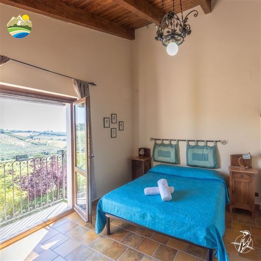 Image No.17-10 Bed Country House for sale