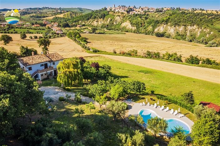 Image No.3-10 Bed Country House for sale