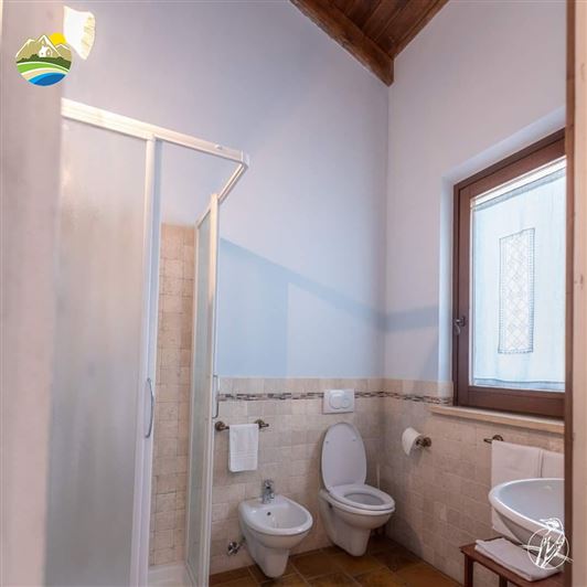 Image No.39-10 Bed Country House for sale