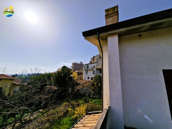 Image No.11-3 Bed Villa for sale