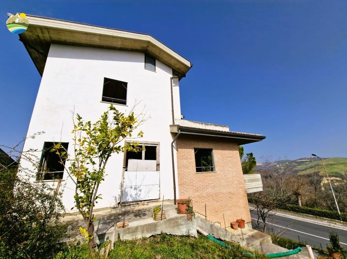 Image No.13-3 Bed Villa for sale