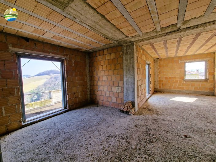 Image No.5-3 Bed Villa for sale