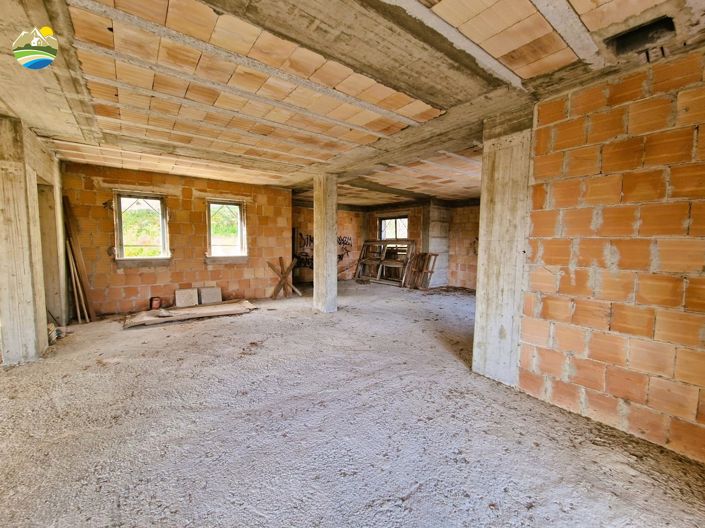 Image No.6-3 Bed Villa for sale