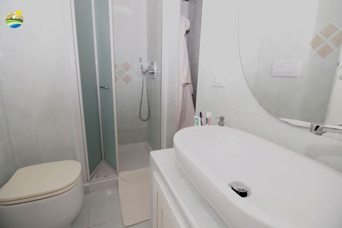 Image No.18-2 Bed Apartment for sale