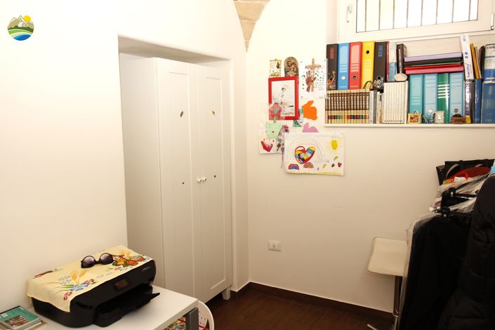 Image No.21-2 Bed Apartment for sale