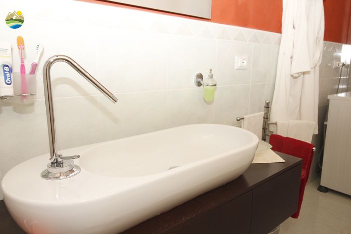 Image No.26-2 Bed Apartment for sale