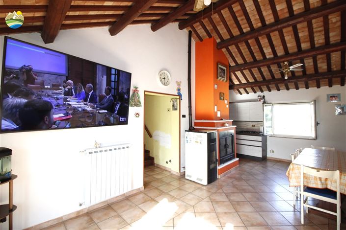 Image No.8-4 Bed Country House for sale