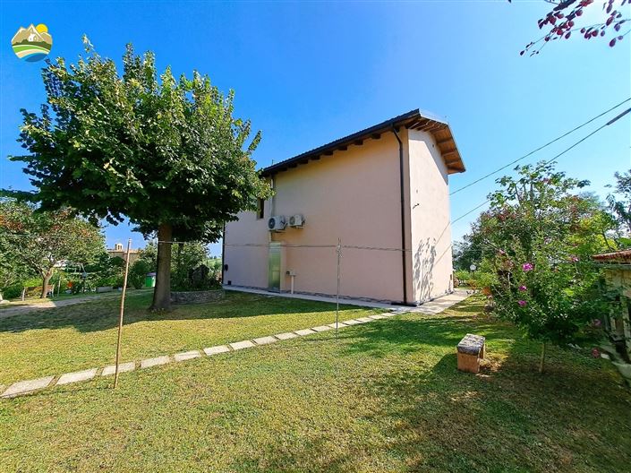 Image No.16-2 Bed Country House for sale