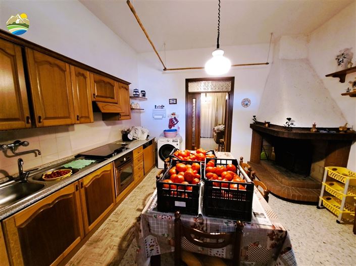 Image No.35-2 Bed Country House for sale