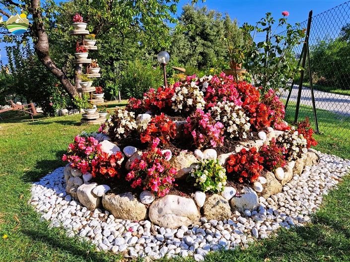 Image No.4-2 Bed Country House for sale