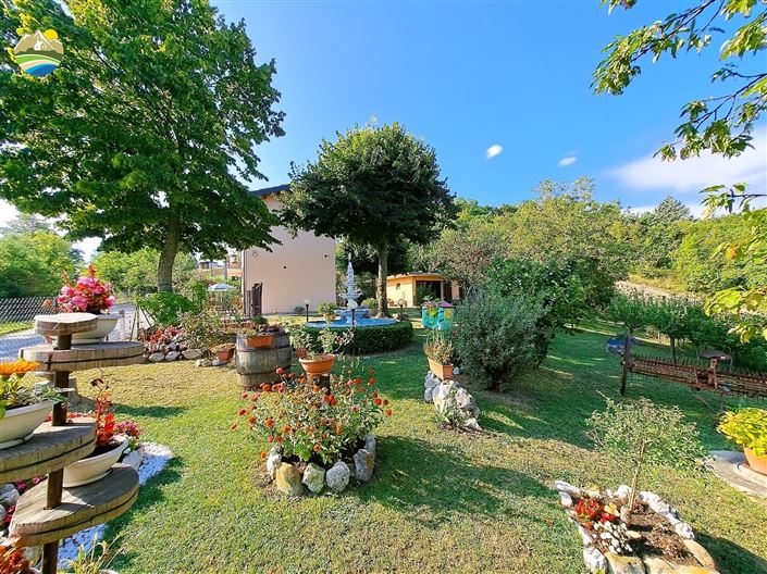 Image No.8-2 Bed Country House for sale