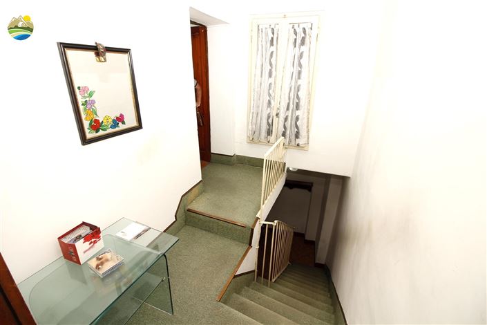 Image No.16-3 Bed Townhouse for sale