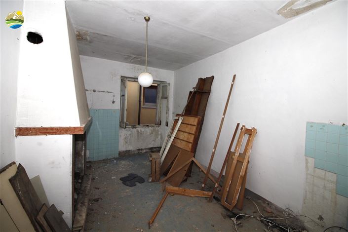 Image No.12-2 Bed Townhouse for sale