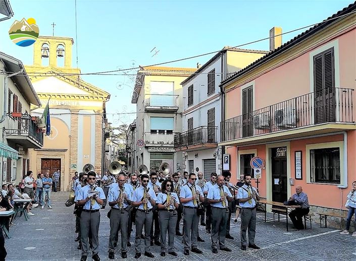 Image No.31-2 Bed Townhouse for sale