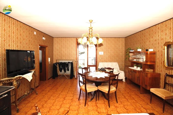 Image No.29-8 Bed Villa for sale