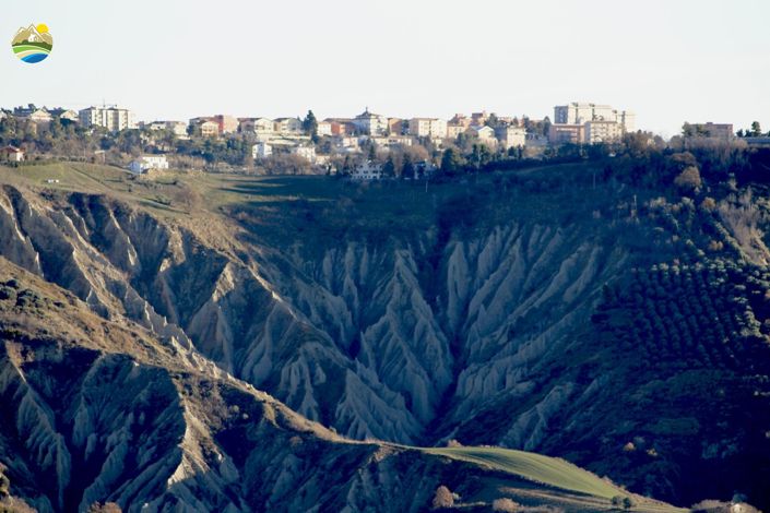 Image No.47-8 Bed Villa for sale