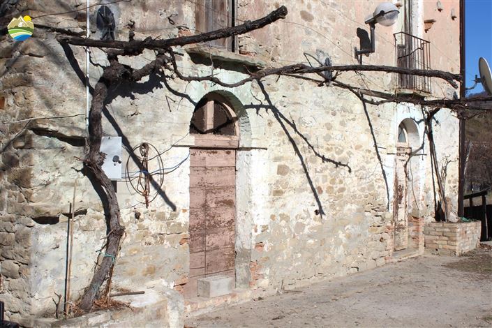 Image No.27-2 Bed Country House for sale