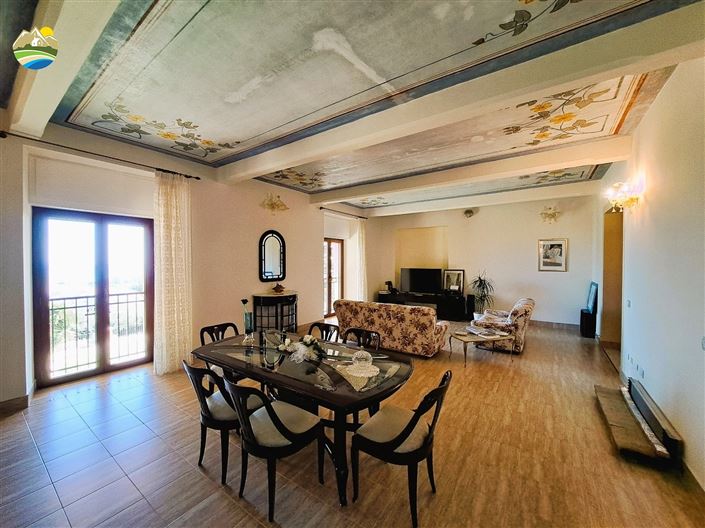 Image No.37-10 Bed Villa for sale