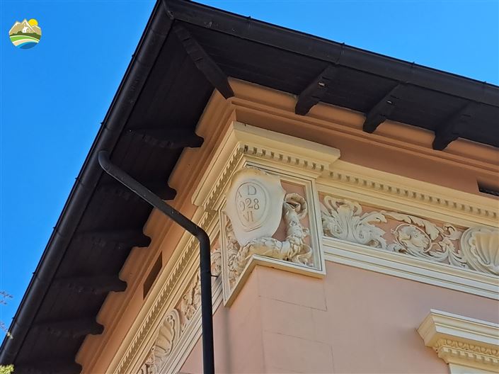 Image No.45-10 Bed Villa for sale