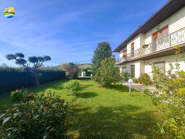 Image No.7-3 Bed Country House for sale