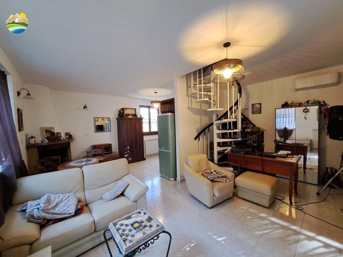 Image No.14-2 Bed Country House for sale