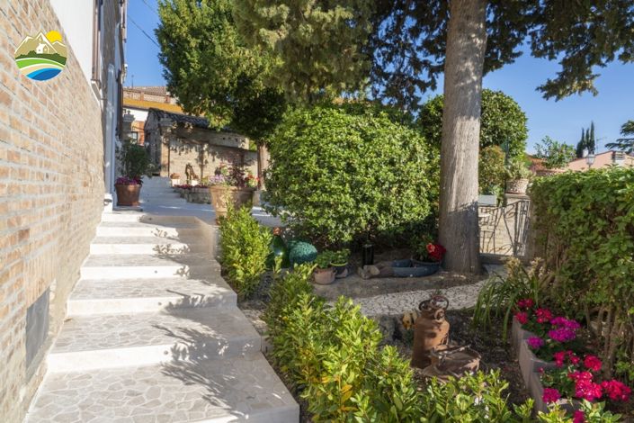 Image No.47-9 Bed Villa for sale