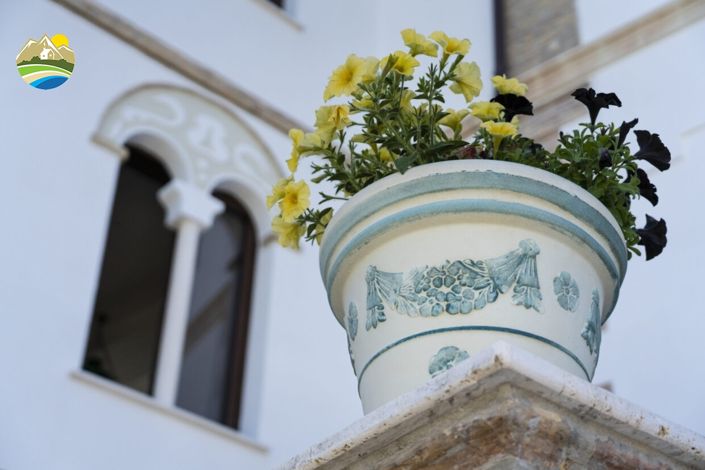 Image No.50-9 Bed Villa for sale