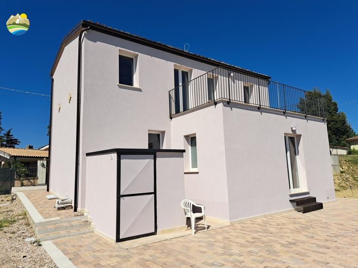 Image No.22-2 Bed Country House for sale