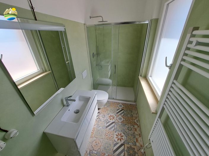 Image No.34-2 Bed Country House for sale