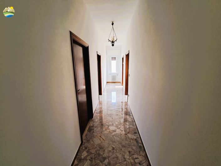 Image No.13-3 Bed Country House for sale