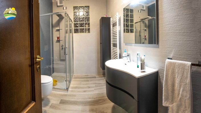 Image No.23-5 Bed Villa for sale