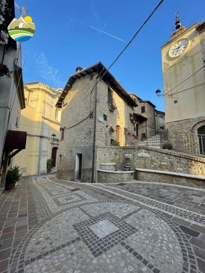 Image No.21-1 Bed Townhouse for sale