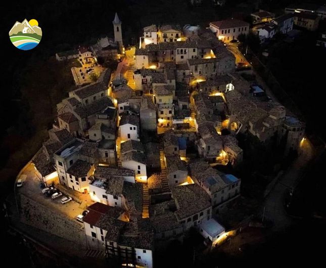 Image No.30-3 Bed Townhouse for sale