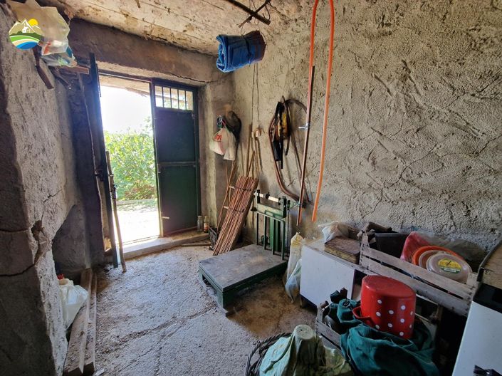 Image No.29-2 Bed Country House for sale