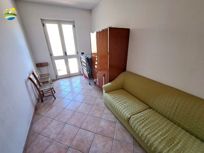 Image No.27-4 Bed Country House for sale