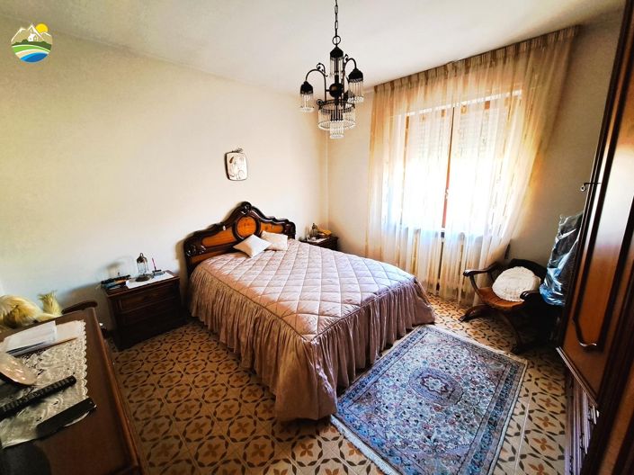 Image No.19-4 Bed Villa for sale