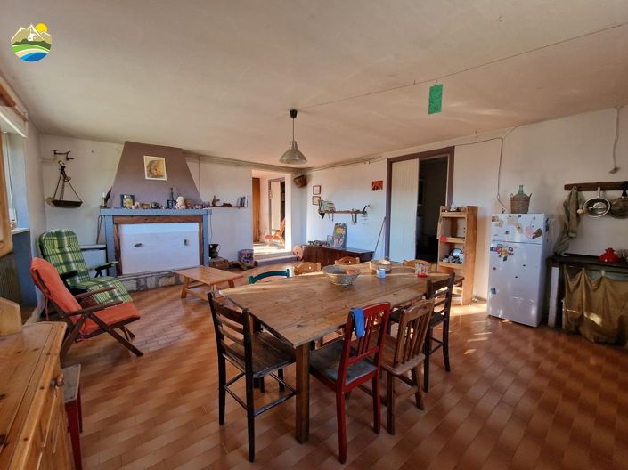 Image No.18-4 Bed Country House for sale