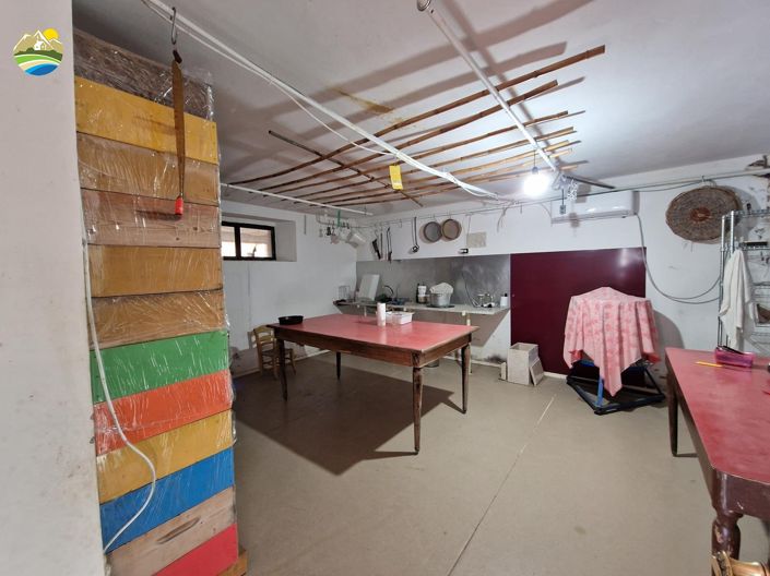 Image No.33-4 Bed Country House for sale