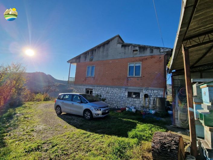 Image No.6-4 Bed Country House for sale