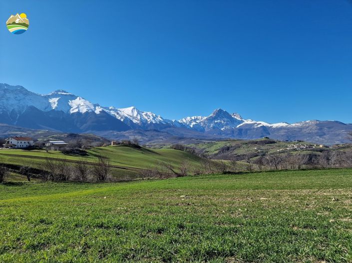 Image No.23-2 Bed Country House for sale