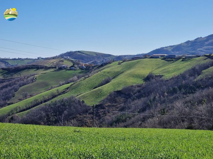 Image No.27-2 Bed Country House for sale