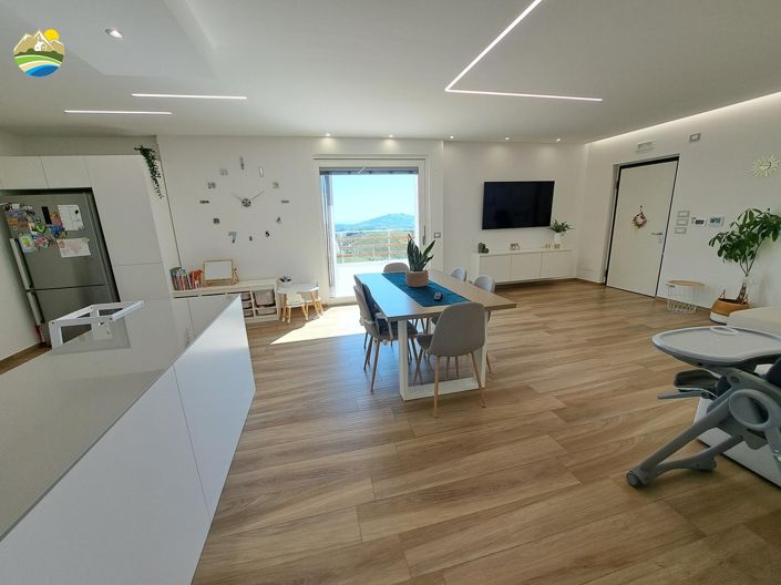 Image No.18-3 Bed Villa for sale